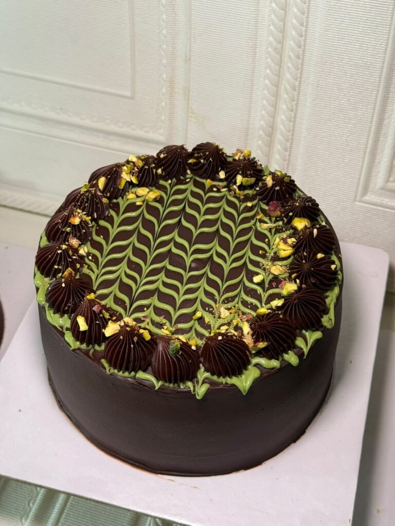 Kadayfi Crunch Cake
